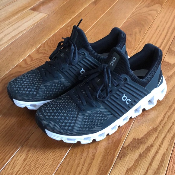 On Running Shoes - On running cloudswift sneakers